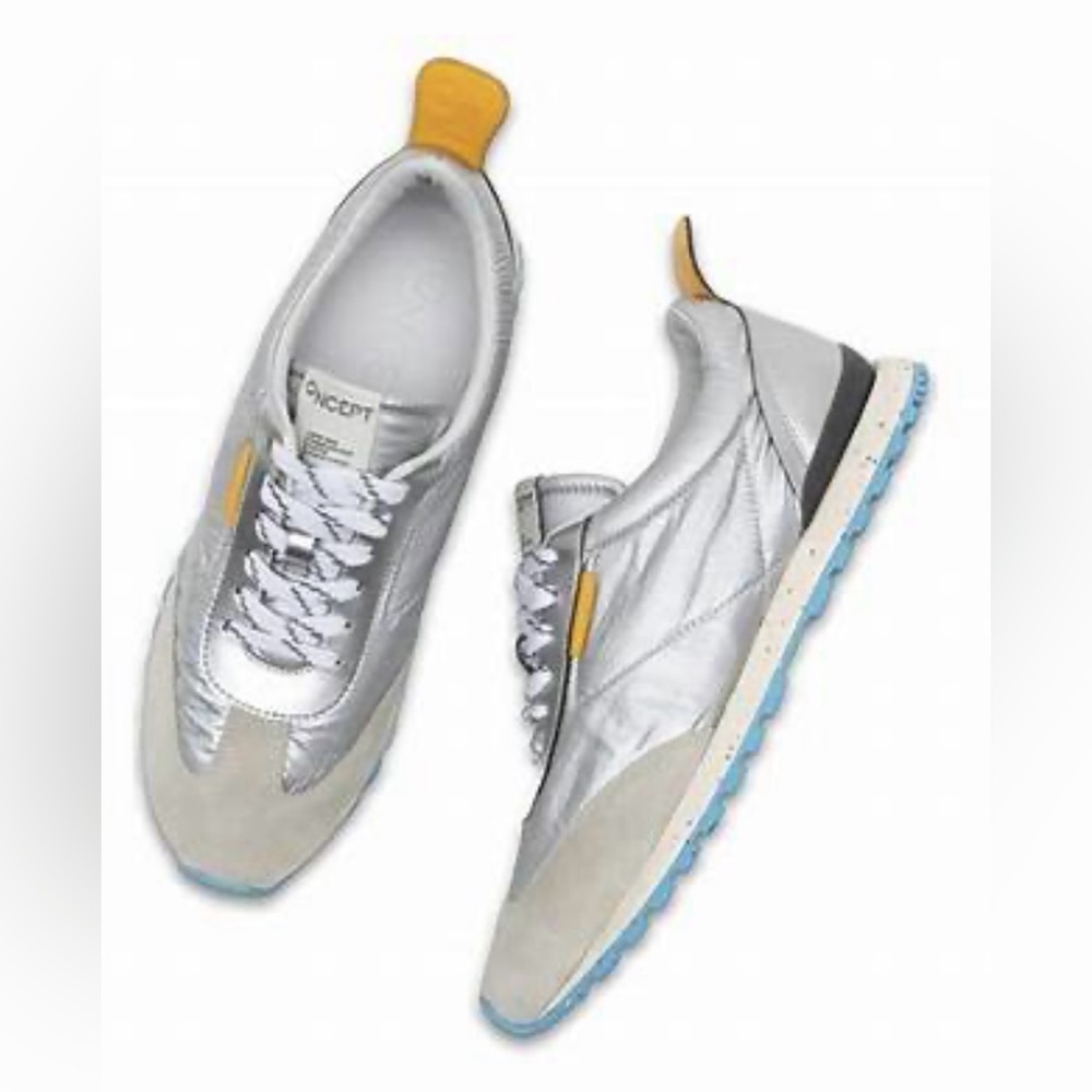 Oncept Tokyo Superstar Women's Silver Sneakers